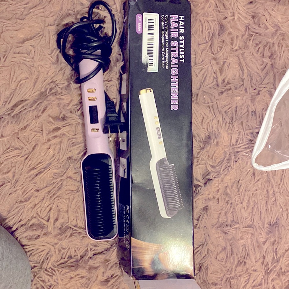 NWT Hairstylist hair straightener